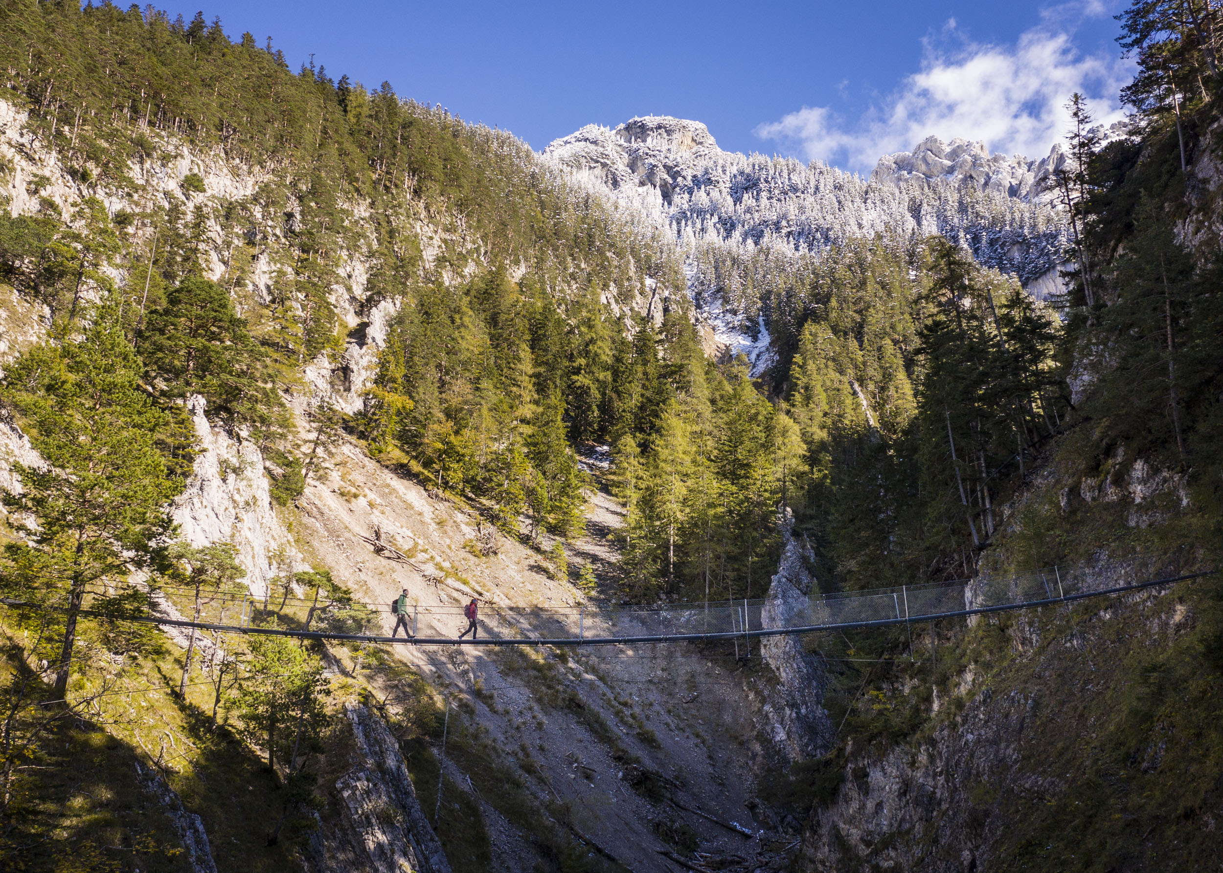 Weg zur Brunnsteinhütte Hängebrücke - Mittenwald Karwendel